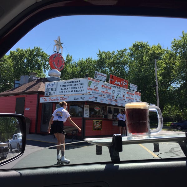 Photo taken at Ardy &amp; Ed&#39;s Drive In by Cynthia D. on 7/25/2015