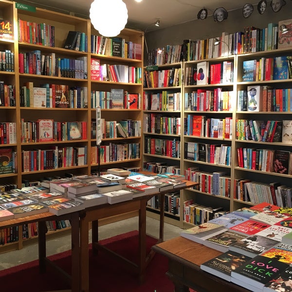 Photo prise au The English Bookshop par Cynthia D. le7/11/2016