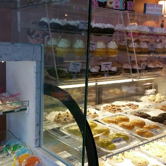 Cookiepops Bakery Bakery in Wheeling