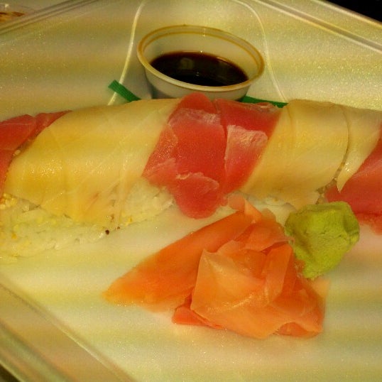Das Foto wurde bei Fujiyama Steak House of Japan von Laura L. am 10/22/2012 aufgenommen