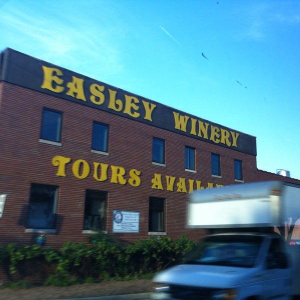 Foto tirada no(a) Easley Winery por Thomas L. em 10/10/2013