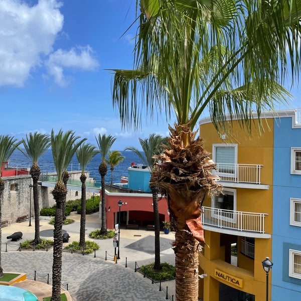 Снимок сделан в Renaissance Curacao Resort &amp; Casino пользователем Amaury J. 6/19/2021