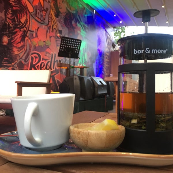 7/12/2018 tarihinde Fatihziyaretçi tarafından Meet Point Cafe&amp;Bistro'de çekilen fotoğraf