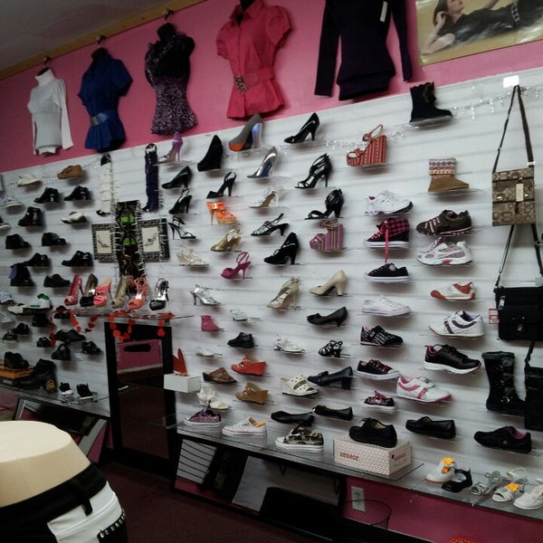 Zapateria Muñoz Logan Square 0 tips