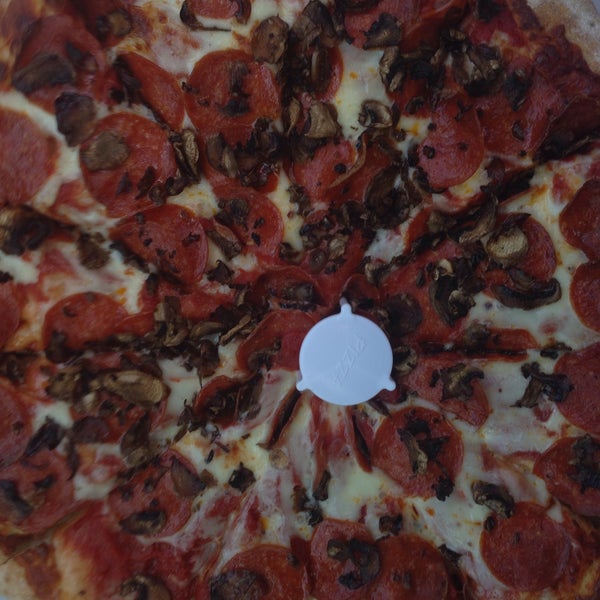 Снимок сделан в Northwood Pizza пользователем Kevin &quot;KevCo&quot; S. 8/1/2015