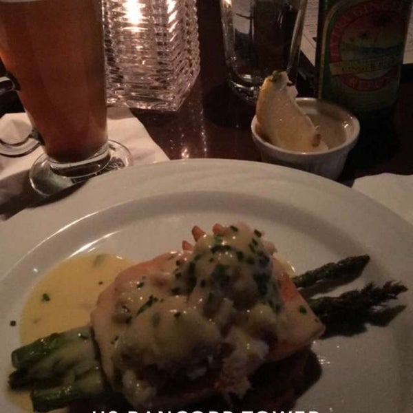 Photo taken at Portland City Grill by MG a. on 3/1/2019