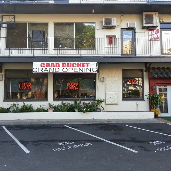 Crab Bucket Seafood Restaurant in Makiki Lower Punchbowl Tantalu