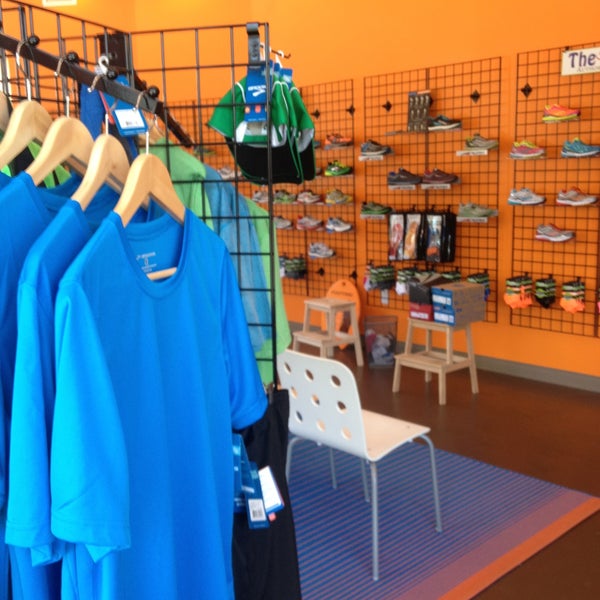 belmont running store