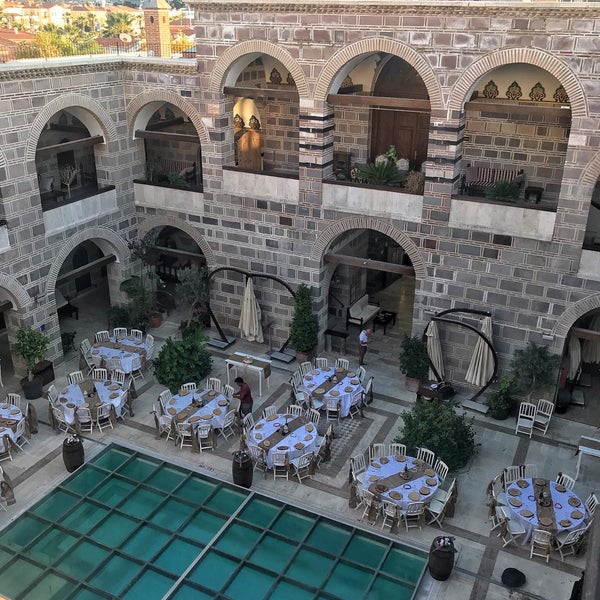 9/23/2017 tarihinde 💬Evren K.ziyaretçi tarafından Kanuni Kervansaray Historical Hotel'de çekilen fotoğraf