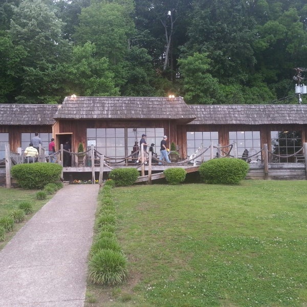 Hagy's Catfish Hotel 22 tips from 330 visitors