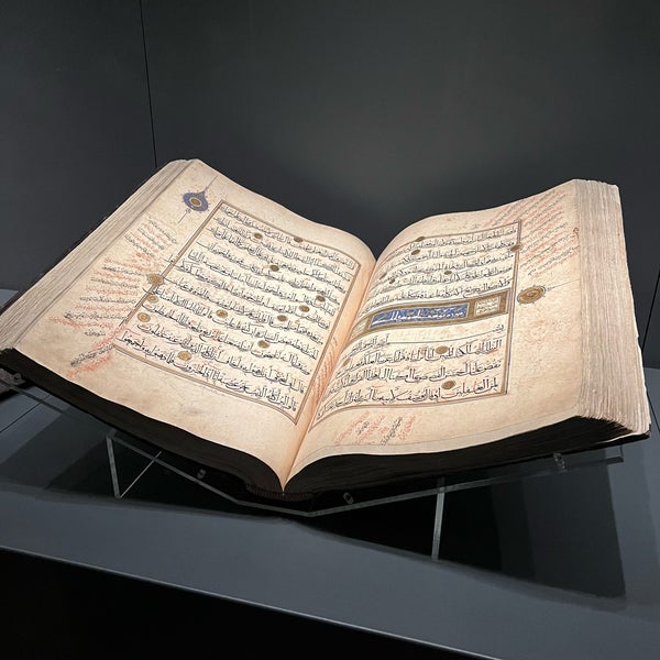 Foto tirada no(a) Türk ve İslam Eserleri Müzesi por Mary V. em 7/31/2023