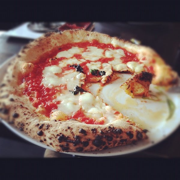 Снимок сделан в Pizza e Pazzi пользователем Glad Kraw (. 10/4/2012