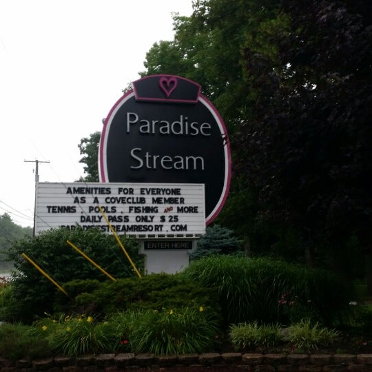 Das Foto wurde bei Paradise Stream Resort von John F. am 7/14/2014 aufgenommen