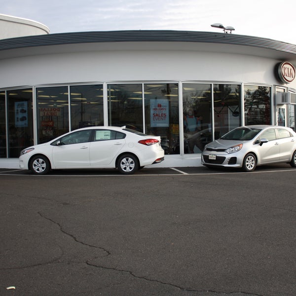 Scott Harvey Kia Car Dealership in Trenton