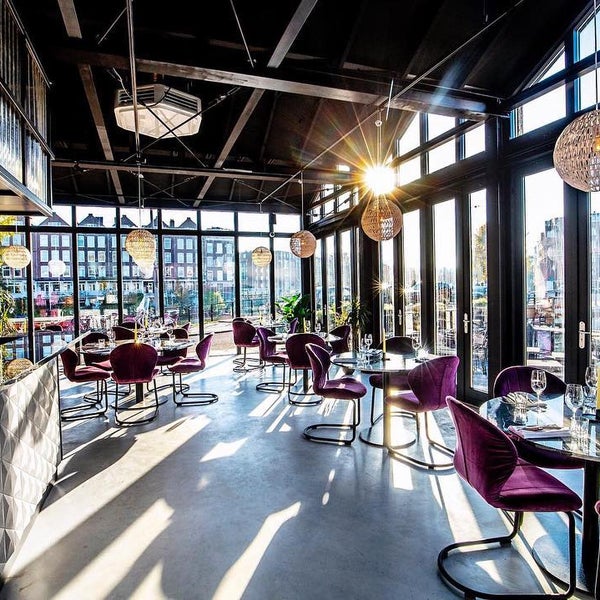 รูปภาพถ่ายที่ Bar Restaurant De Kop van Oost โดย Business o. เมื่อ 6/30/2020