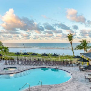 Foto tomada en DiamondHead Beach Resort &amp; Spa  por Business o. el 10/8/2019