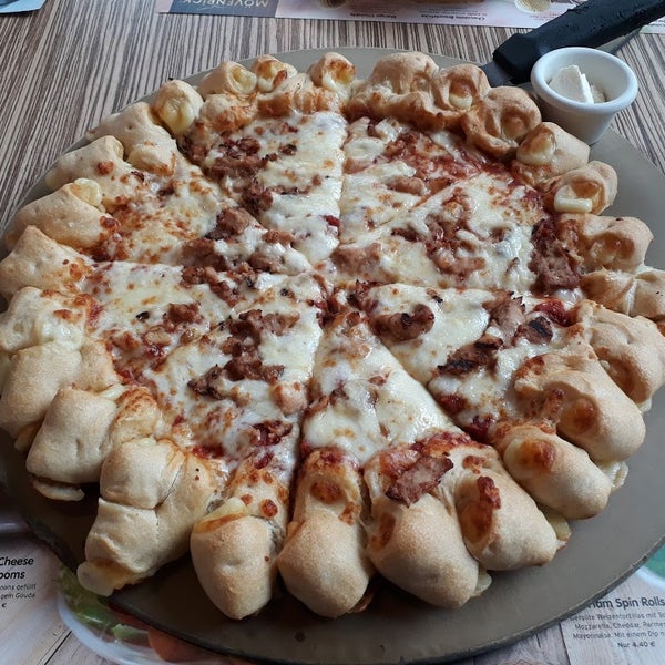 Photo taken at Pizza Hut by Business o. on 10/22/2019