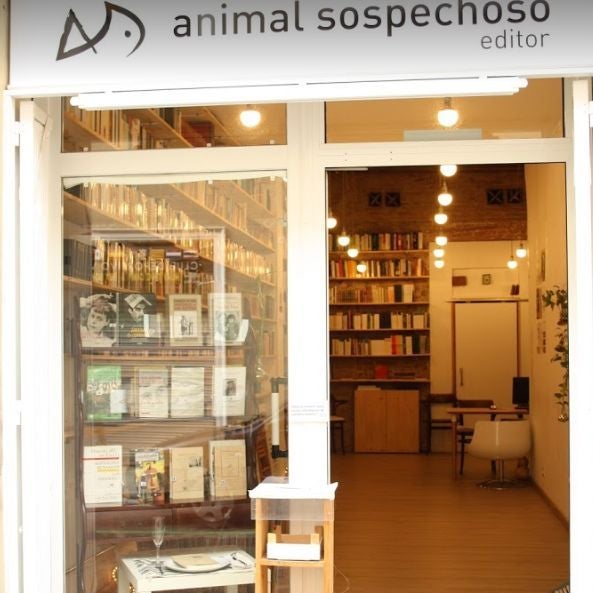 2/18/2020에 Business o.님이 Animal Sospechoso Librería에서 찍은 사진