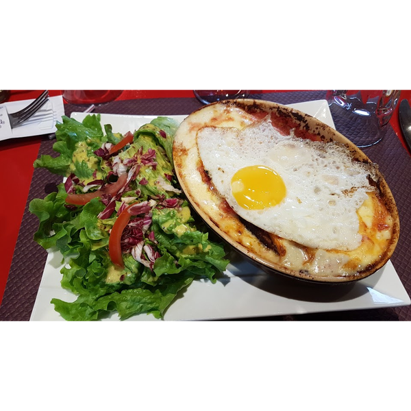 колесо шиномонтаж. гараж на покрышках. Tire fesses. чинить шины. Tire fesses.