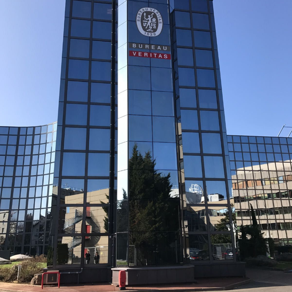 Photos At Bureau Veritas Construction Construction Landscaping In Romainville