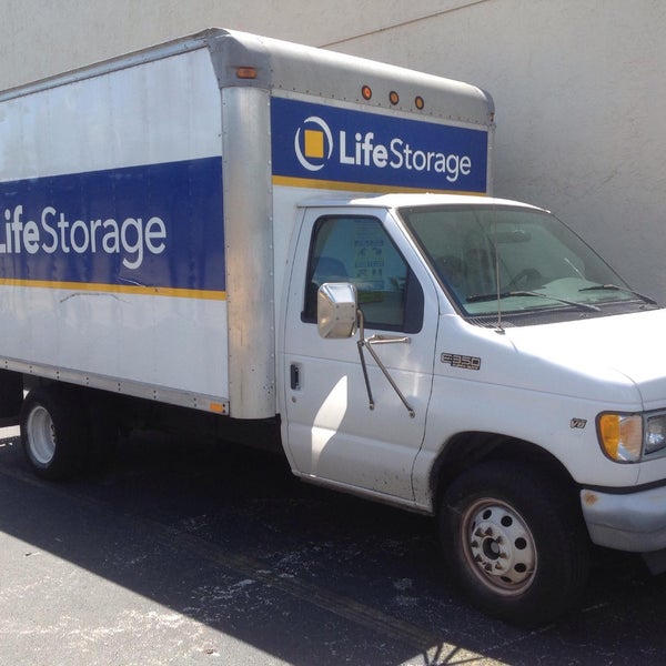 Life Storage Storage Facility in Boca Raton
