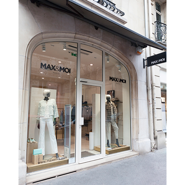 Исторический центр страсбурга. France max. Мец улицы. Страсбург франция районы. Страсбург улицы.