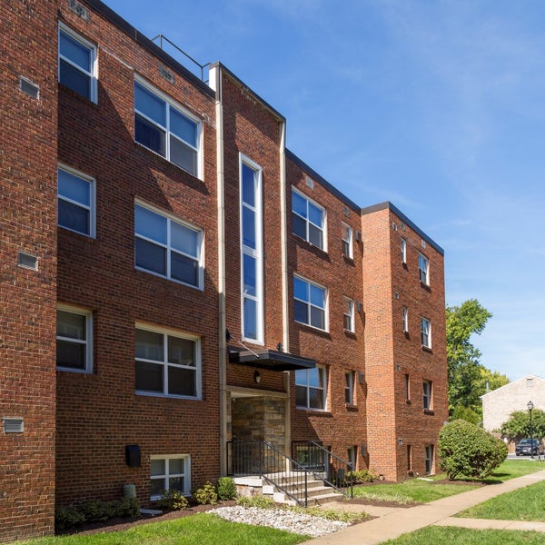 Arbelo Apartments Downtown Alexandria 831 Bashford Ln