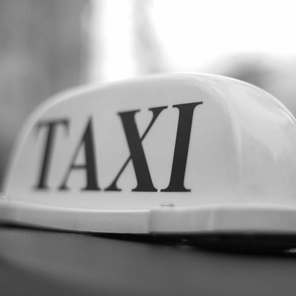Foto diambil di Taxi en Lucena oleh Business o. pada 2/16/2020