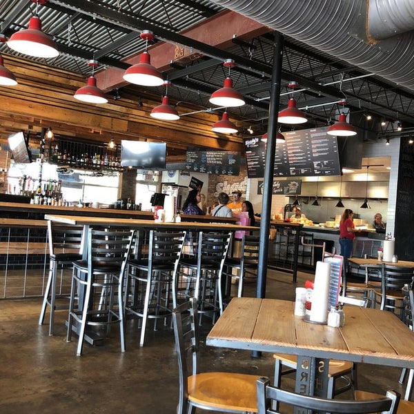 4/10/2020 tarihinde Business o.ziyaretçi tarafından Shady&#39;s Burgers &amp; Brewhaha'de çekilen fotoğraf