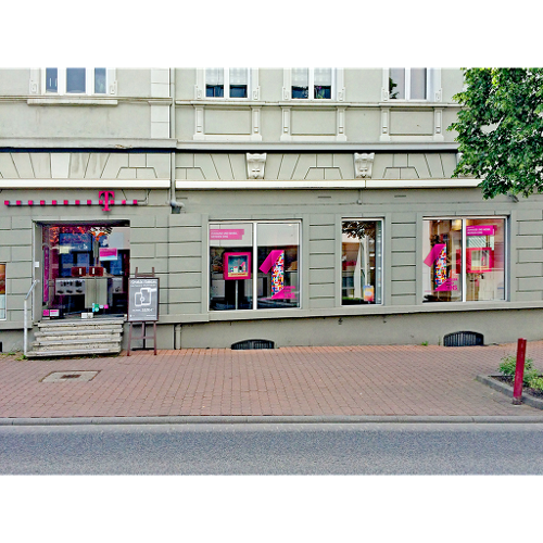 Foto tirada no(a) Telekom Shop por Business o. em 4/11/2017
