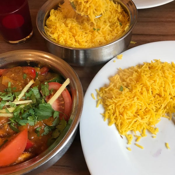 Das Foto wurde bei Shalimar Restaurant von Business o. am 8/9/2018 aufgenommen