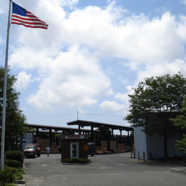 Riverhead Building Supply Hardware Store In East Hampton