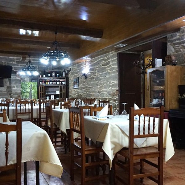 รูปภาพถ่ายที่ Restaurante A Nosa Casa โดย Business o. เมื่อ 6/17/2020