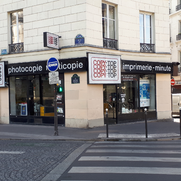 Foto scattata a COPY-TOP Papillon - La Fayette / Imprimerie Paris 9ème da Business o. il 7/25/2019