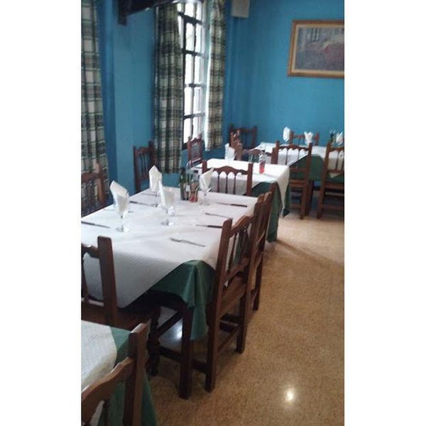 Foto diambil di Restaurante El Cocinero oleh Business o. pada 6/18/2020