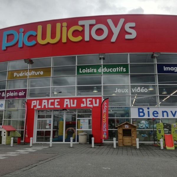 Toys R Us Babies R Us Rouen Rue De L Ile Sainte Catherine