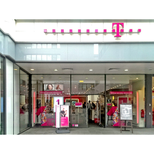 4/18/2017에 Business o.님이 Telekom Shop에서 찍은 사진