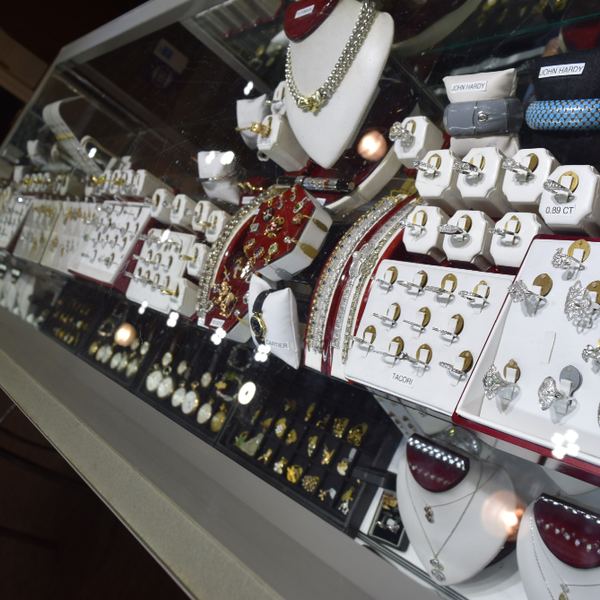 International Jewelers Exchange 19275 Biscayne Boulevard