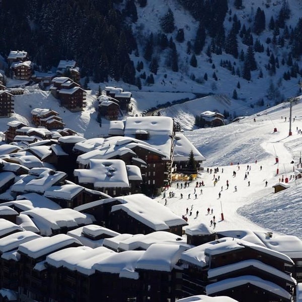 Photo taken at Société Des Trois Vallées S3V by Business o. on 3/5/2020