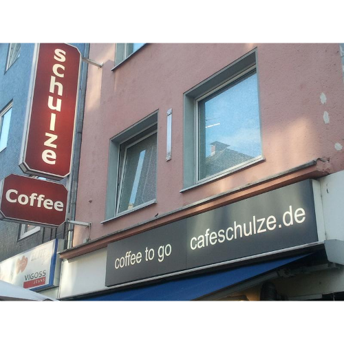 รูปภาพถ่ายที่ Café Schulze โดย Business o. เมื่อ 4/10/2017
