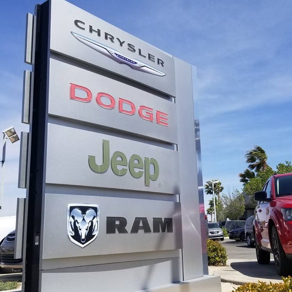 Hunter Dodge And Chrysler Car Dealership in Lancaster