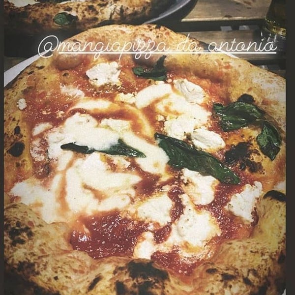 รูปภาพถ่ายที่ Mangia Pizza โดย Business o. เมื่อ 9/1/2019