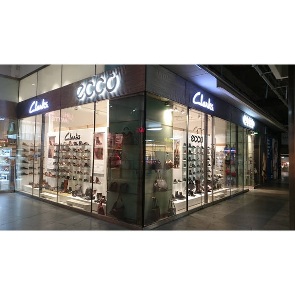 clarks berlin shop