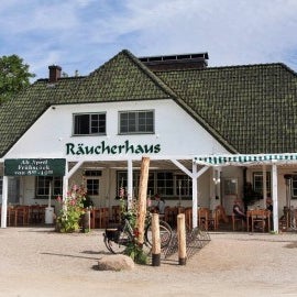 รูปภาพถ่ายที่ Räucherhaus โดย Business o. เมื่อ 2/20/2019