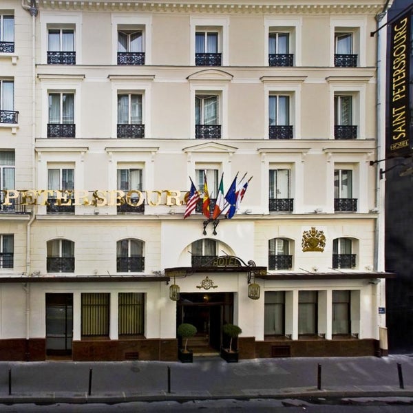 Снимок сделан в Hôtel Saint Petersbourg пользователем Business o. 6/5/2020