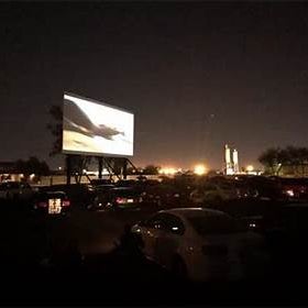 Photo taken at Glendale 9 Drive-in by Business o. on 9/12/2019