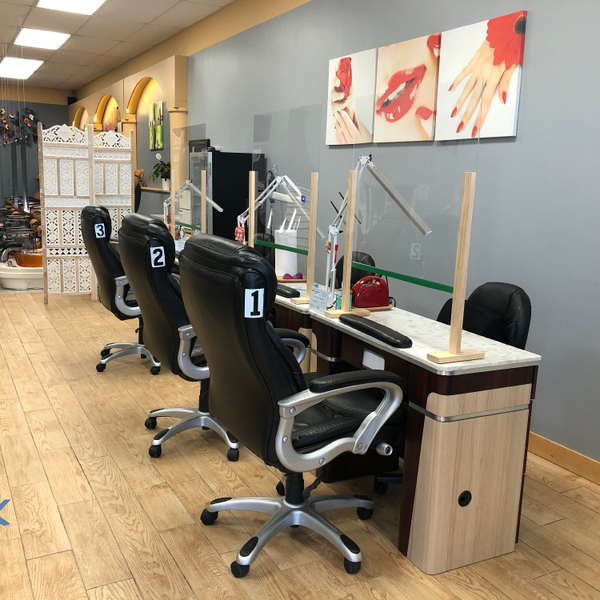 Red Nails Spa in Eagan