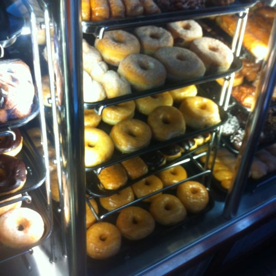 Winchell's Donuts 5 tips from 124 visitors