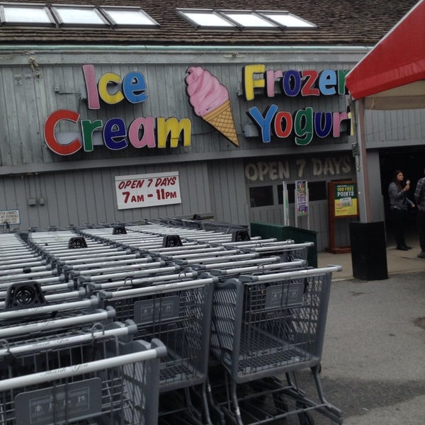 Stew's Ice Cream Parlor Norwalk, CT