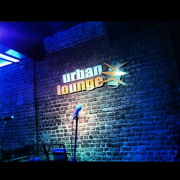 รูปภาพถ่ายที่ Urban Bug Lounge โดย Funda K. เมื่อ 3/29/2013